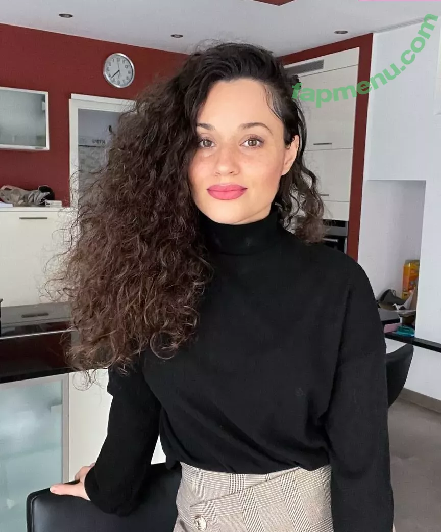 Smallcurlyfry nude photo #0022 (Lika / small_curlyfry)