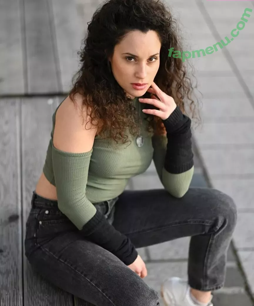 Smallcurlyfry nude photo #0027 (Lika / small_curlyfry)