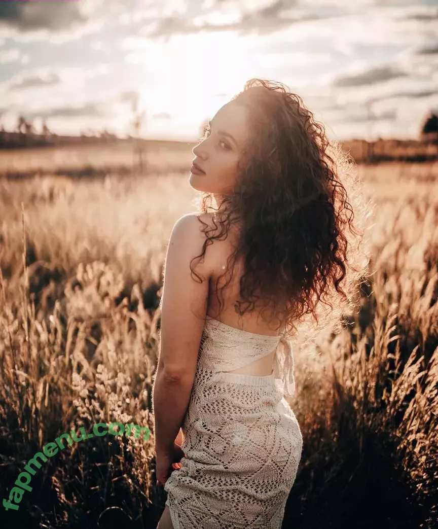 Smallcurlyfry nude photo #0035 (Lika / small_curlyfry)