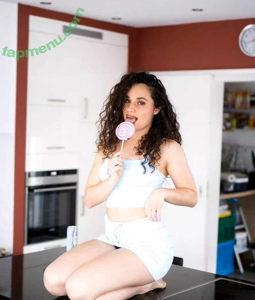 Smallcurlyfry nude photo #0111 (Lika / small_curlyfry)
