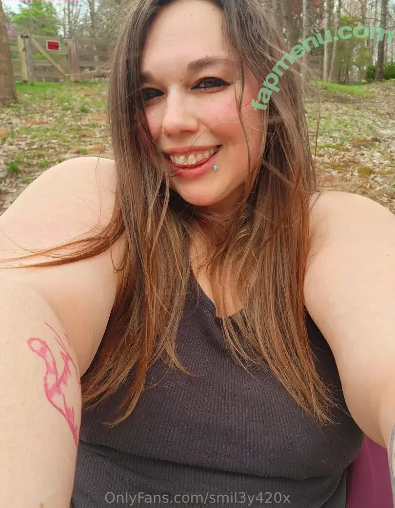 smil3y420x nude photo #0002 (smil3y420x)