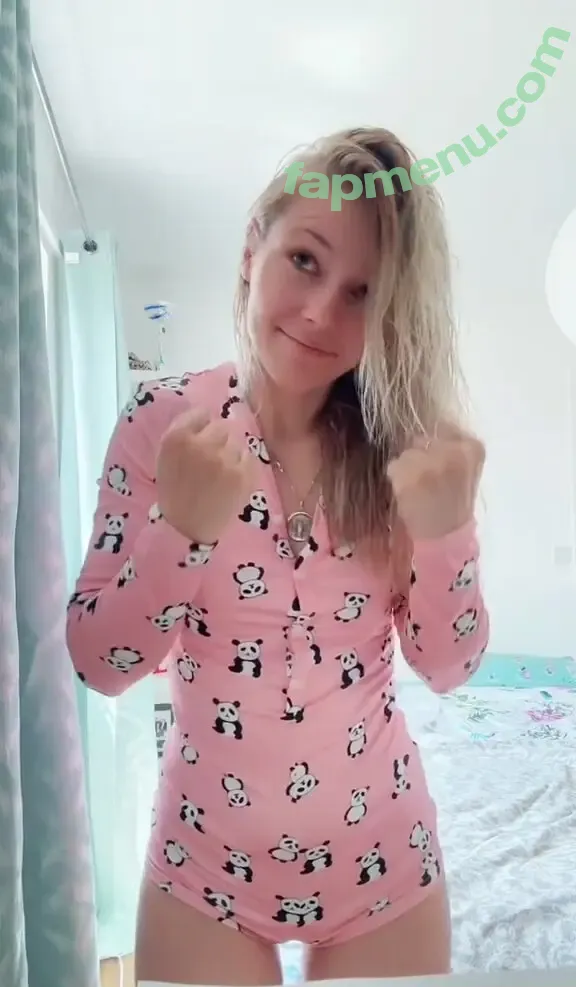 SmileyDani158 nude photo #1037 (Danuisa Grudzinska / danusiagrudzinska)