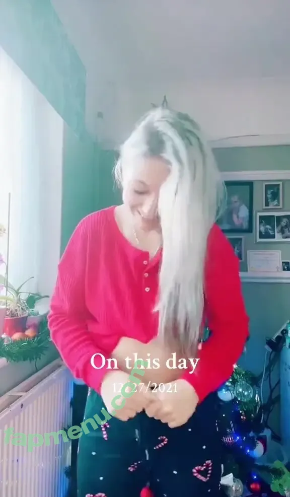 SmileyDani158 nude photo #2907 (Danuisa Grudzinska / danusiagrudzinska)