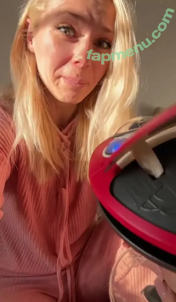 SmileyDani158 nude photo #3233 (Danuisa Grudzinska / danusiagrudzinska)