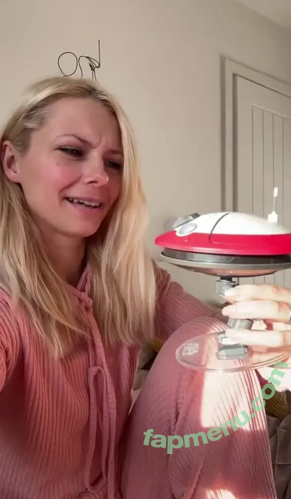 SmileyDani158 nude photo #3237 (Danuisa Grudzinska / danusiagrudzinska)