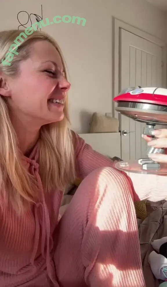 SmileyDani158 nude photo #3241 (Danuisa Grudzinska / danusiagrudzinska)