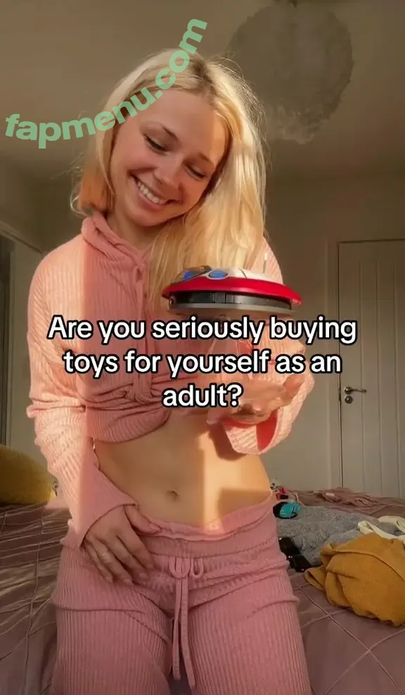 SmileyDani158 nude photo #3247 (Danuisa Grudzinska / danusiagrudzinska)