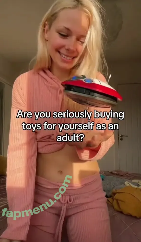 SmileyDani158 nude photo #3254 (Danuisa Grudzinska / danusiagrudzinska)