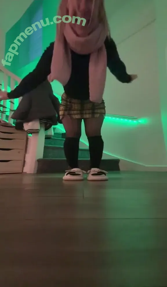 SmileyDani158 nude photo #3306 (Danuisa Grudzinska / danusiagrudzinska)