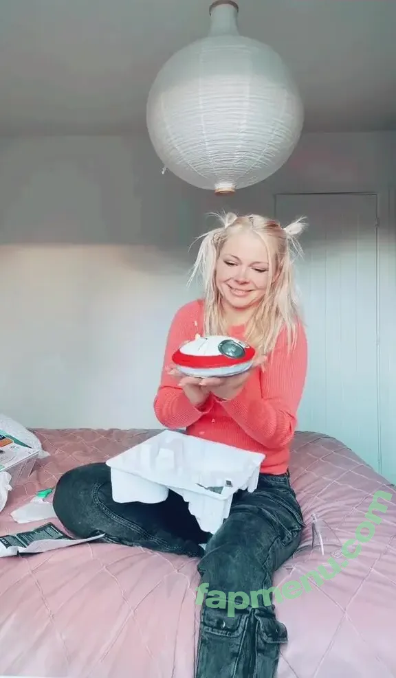 SmileyDani158 nude photo #3553 (Danuisa Grudzinska / danusiagrudzinska)