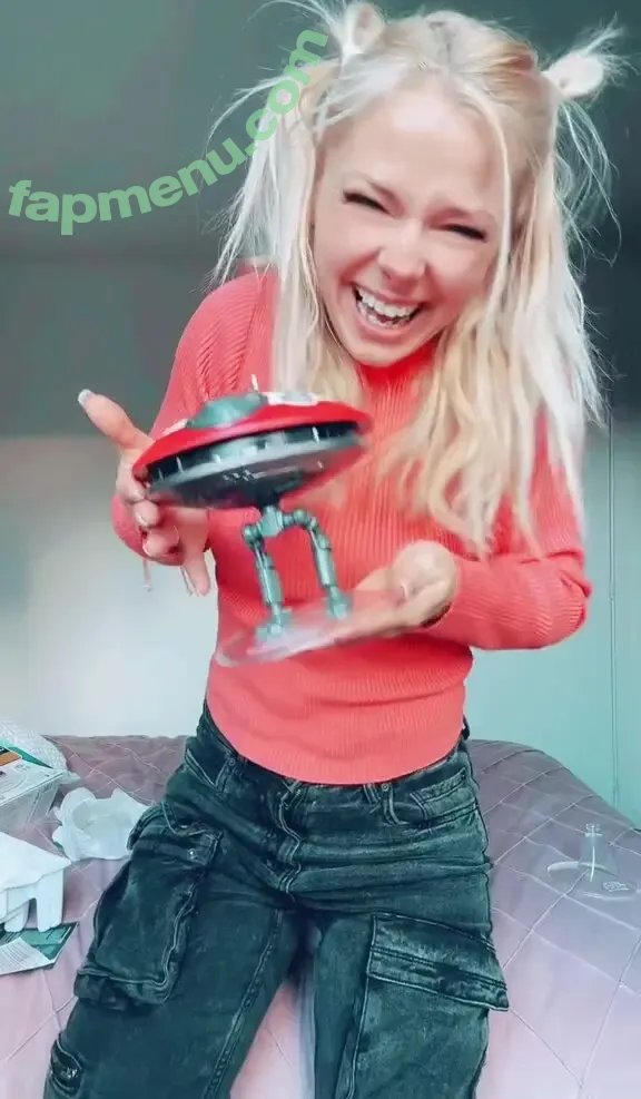 SmileyDani158 nude photo #3560 (Danuisa Grudzinska / danusiagrudzinska)