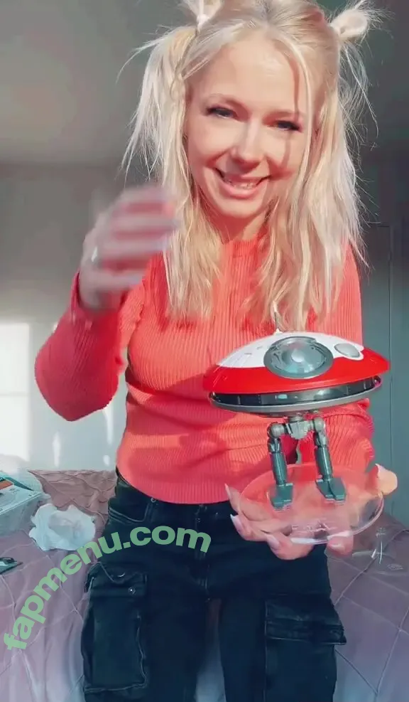 SmileyDani158 nude photo #3566 (Danuisa Grudzinska / danusiagrudzinska)