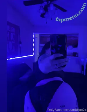 smithxo2x / sislovespurple nude photo #0001