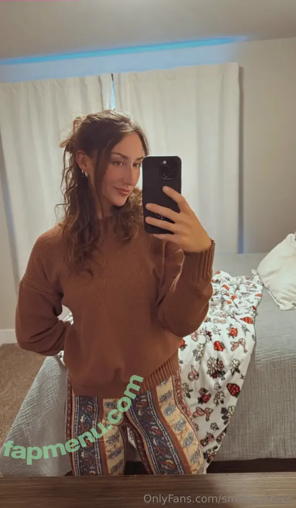 smokeyskyes nude photo #0005 (smokeyskyes)