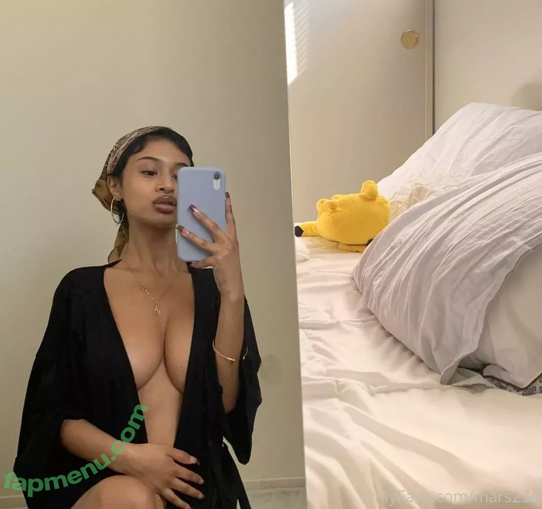 Smokianaaa nude photo #0013 (mars234 / smokiana_)