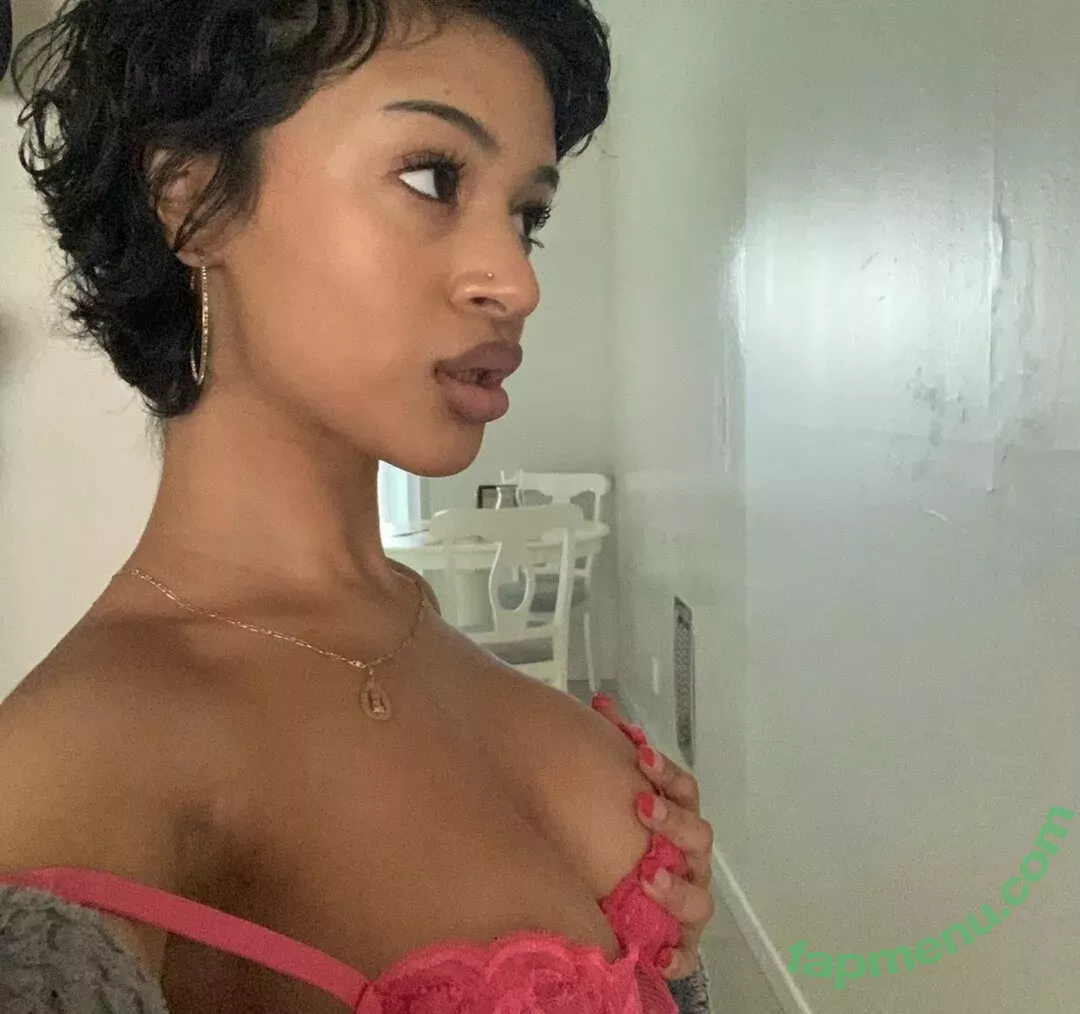 Smokianaaa nude photo #0076 (mars234 / smokiana_)