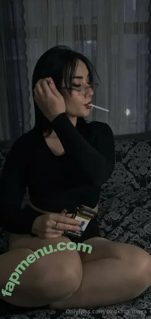 smoking_maya nude photo #0009 (smoking_maya)