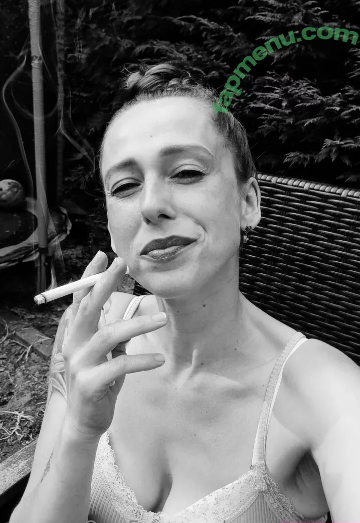 smokingmom nude photo #0011 (smokingmom)