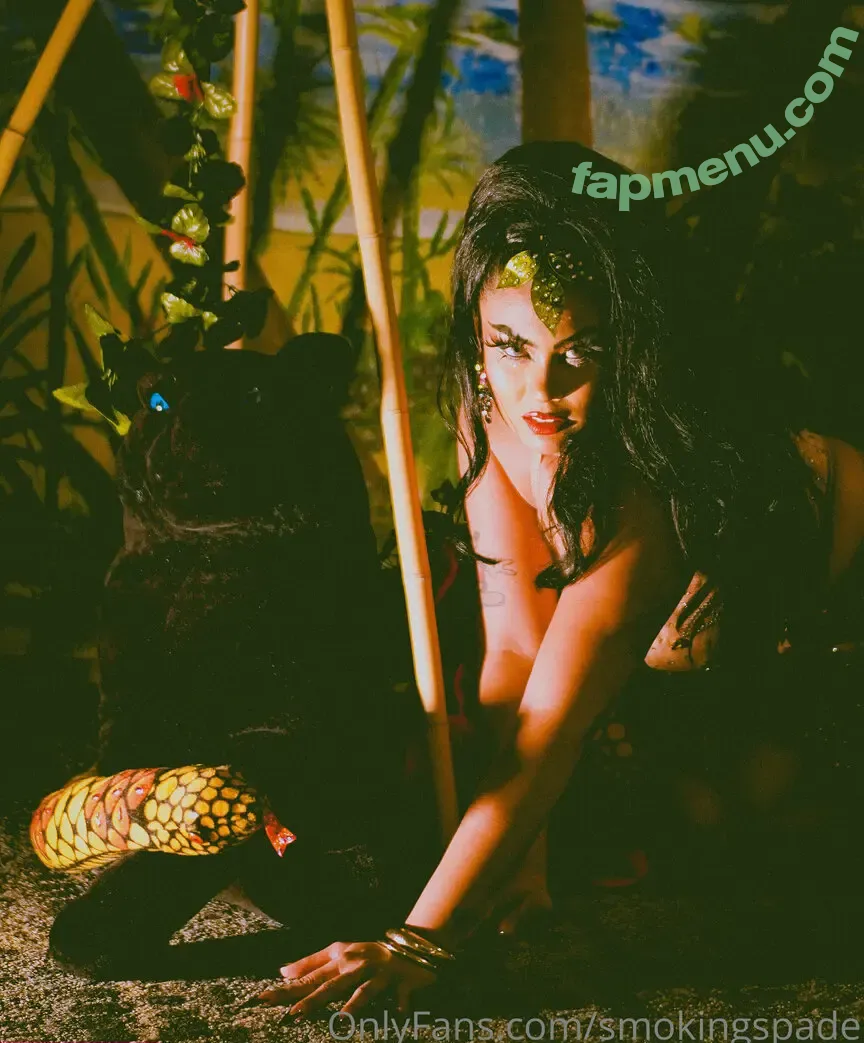 smokingspade nude photo #0003 (karaspade)