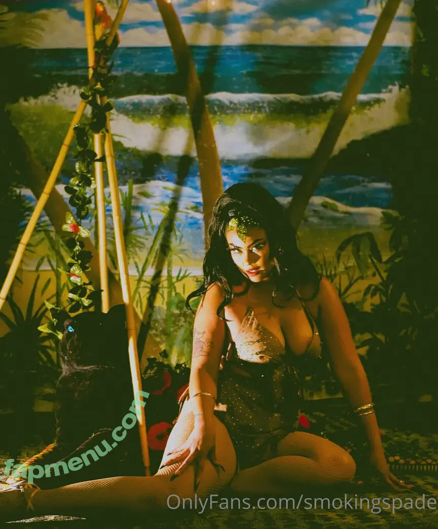 smokingspade nude photo #0005 (karaspade)
