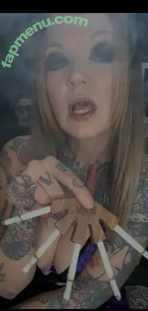 smokingvixen / smoking.vixen nude photo #0004