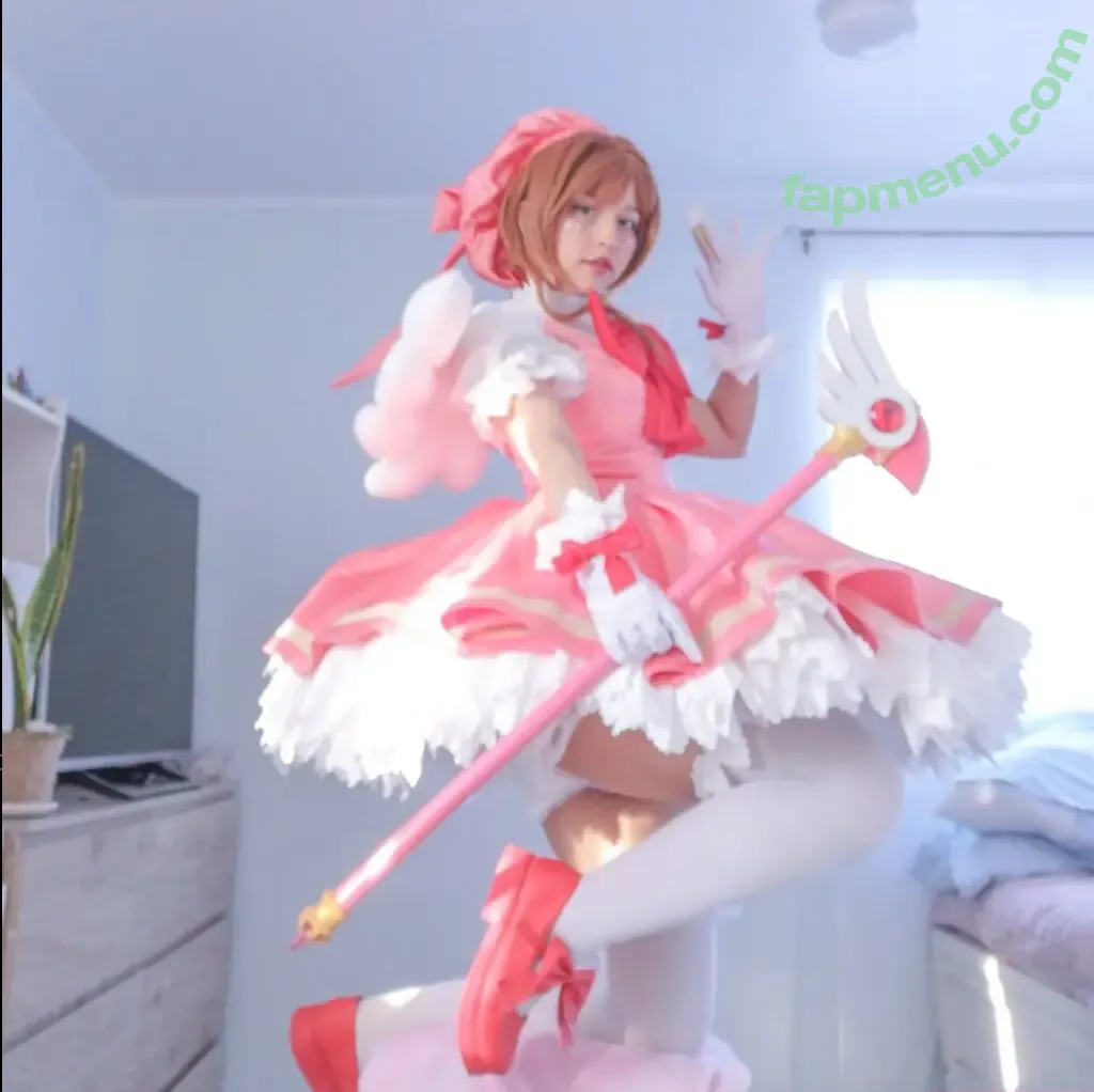 Smol_pink_heart nude photo #0003 (Smol_pink_minji)