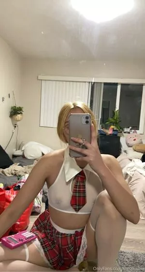 Smolbabie nude photo #0001