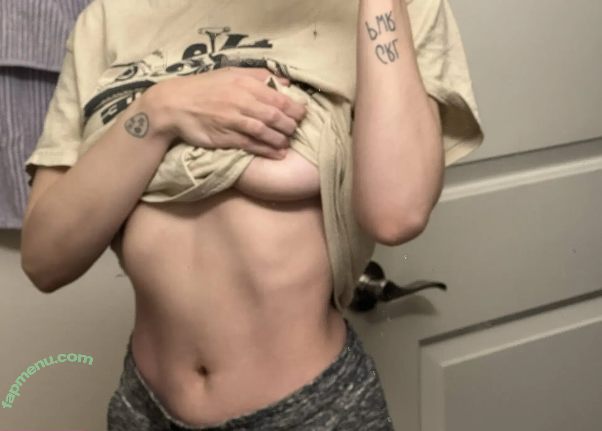 Smollbabey nude photo #0056 (smolbelly)