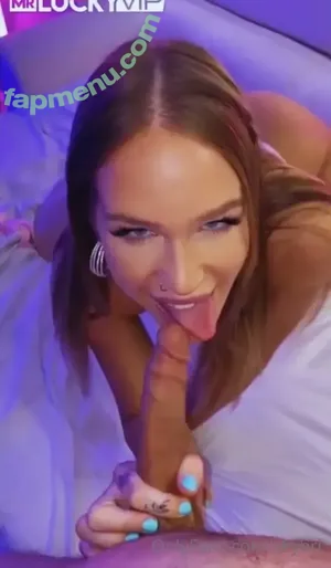 smoneyordie / Realskybri nude photo #0015