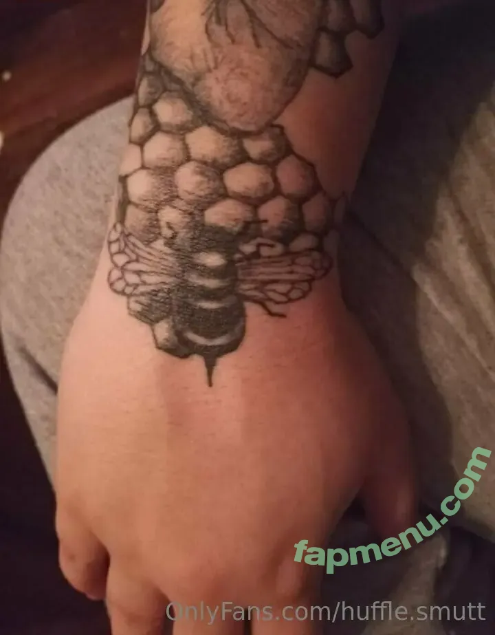 smutt.pup nude photo #0002 (smutpuppyx3)