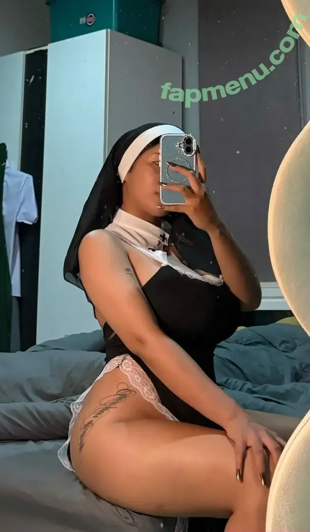 Sn_xny nude photo #0026 (Sn_xny)