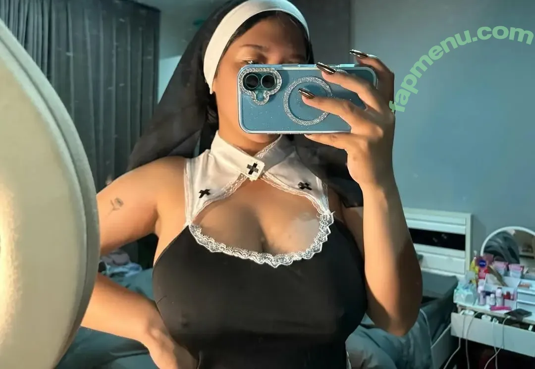 Sn_xny nude photo #0028 (Sn_xny)