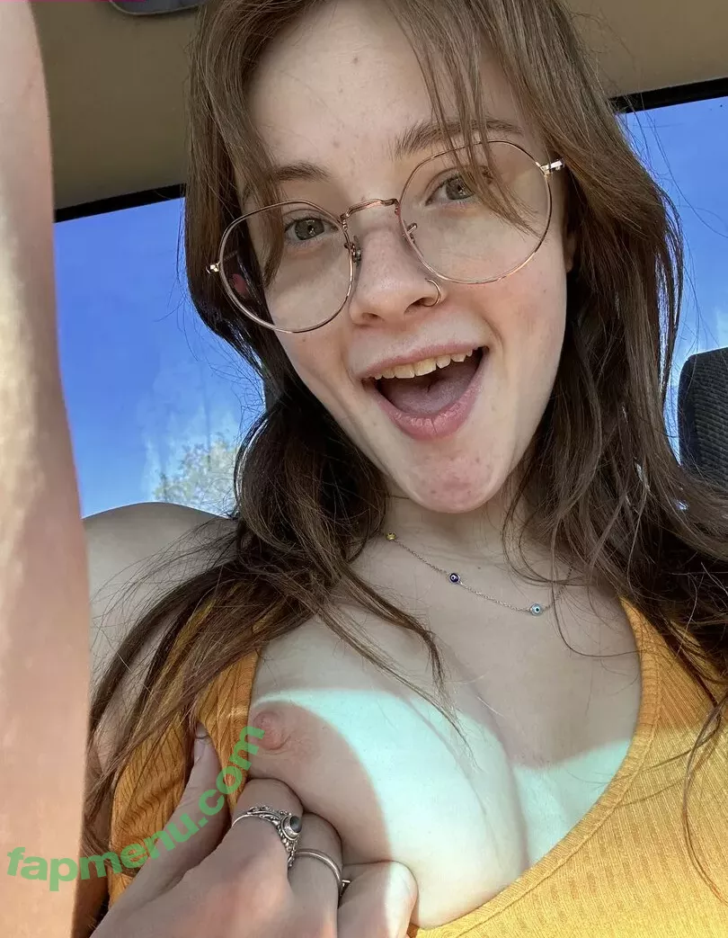 snaakecharmerr nude photo #0014 (riley_w02 / snaeckers)
