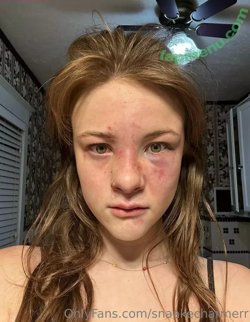 snaakecharmerr nude photo #0047 (riley_w02 / snaeckers)