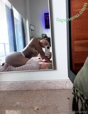  nude photo #0008