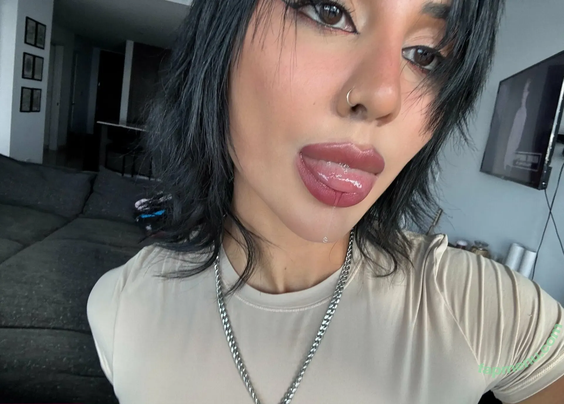 snaxychann nude photo #0019 (snaxychann)