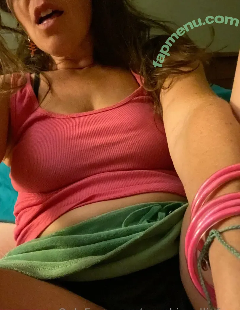 sneakinsalliefree nude photo #0030 (sneakinsalliefree)