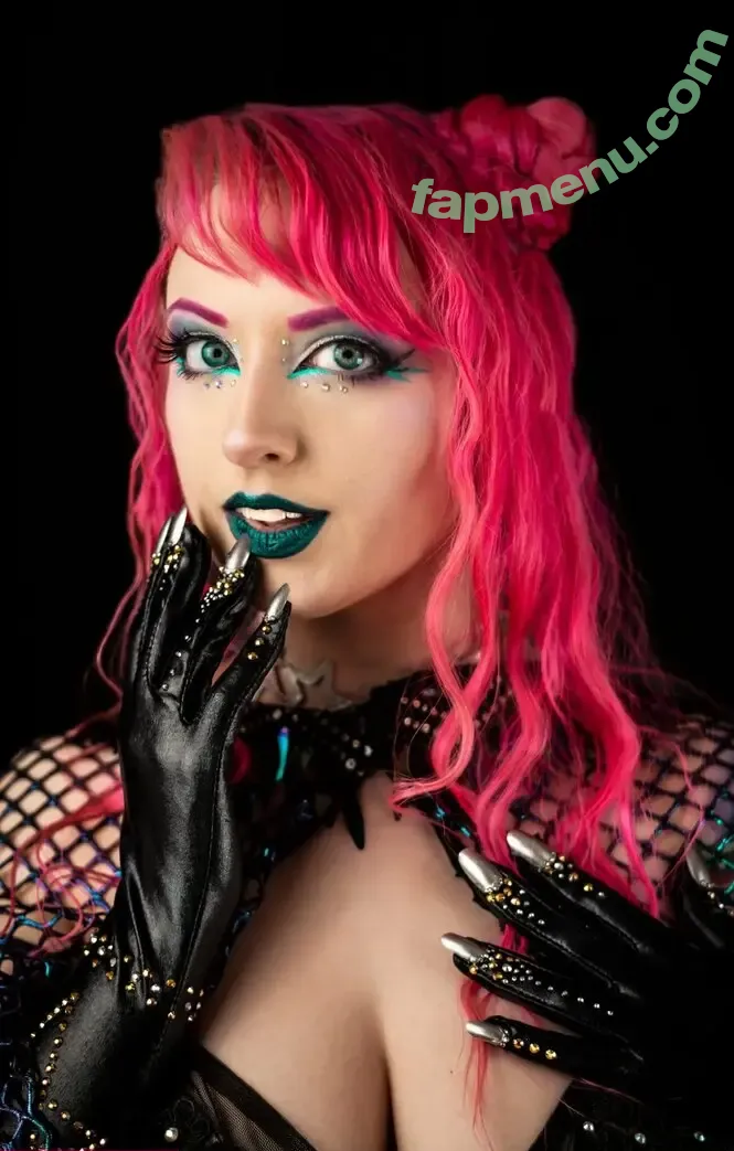 sniickersnee nude photo #0004 (sniickersnee1)