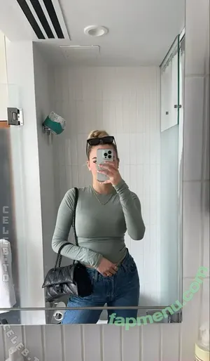 Snipsska nude photo #0153