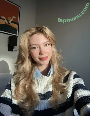 Snowmaiid / Kardelen Öztaş / Snowfuckerr nude photo #0073