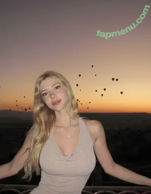 Snowmaiid / Kardelen Öztaş / Snowfuckerr nude photo #0092