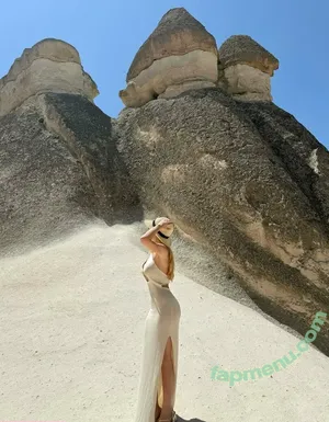 Snowmaiid / Kardelen Öztaş / Snowfuckerr nude photo #0098