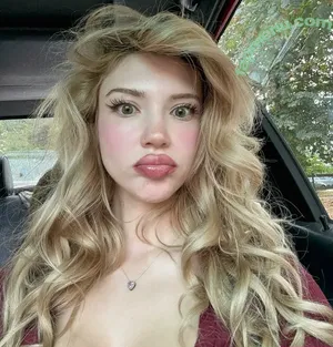 Snowmaiid / Kardelen Öztaş / Snowfuckerr nude photo #0114