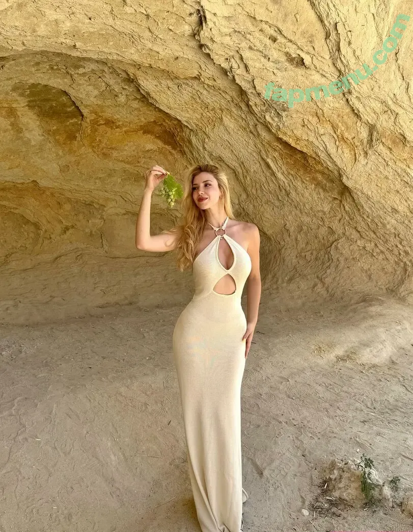 Snowmaiid nude photo #0097 (Kardelen Öztaş / Snowfuckerr)