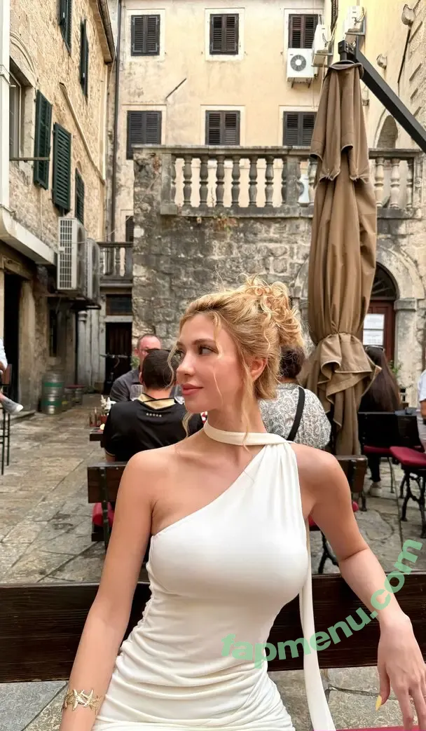 Snowmaiid nude photo #0130 (Kardelen Öztaş / Snowfuckerr)