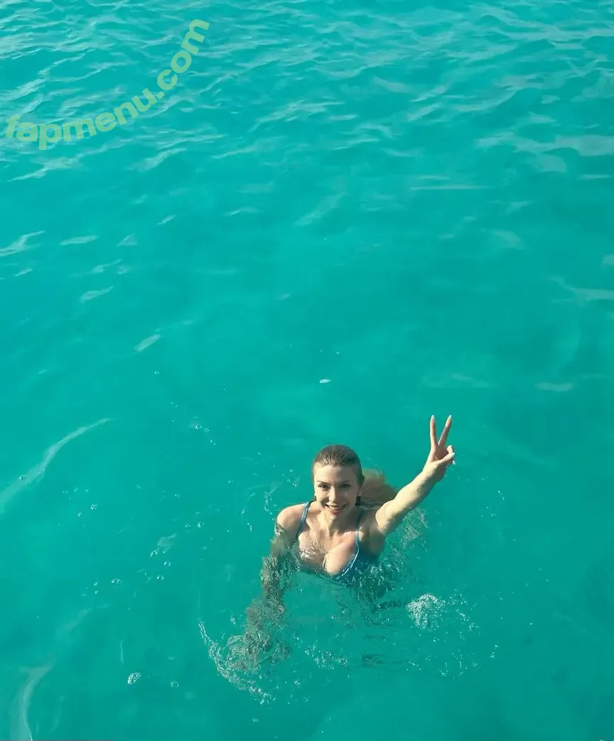 Snowmaiid nude photo #0137 (Kardelen Öztaş / Snowfuckerr)