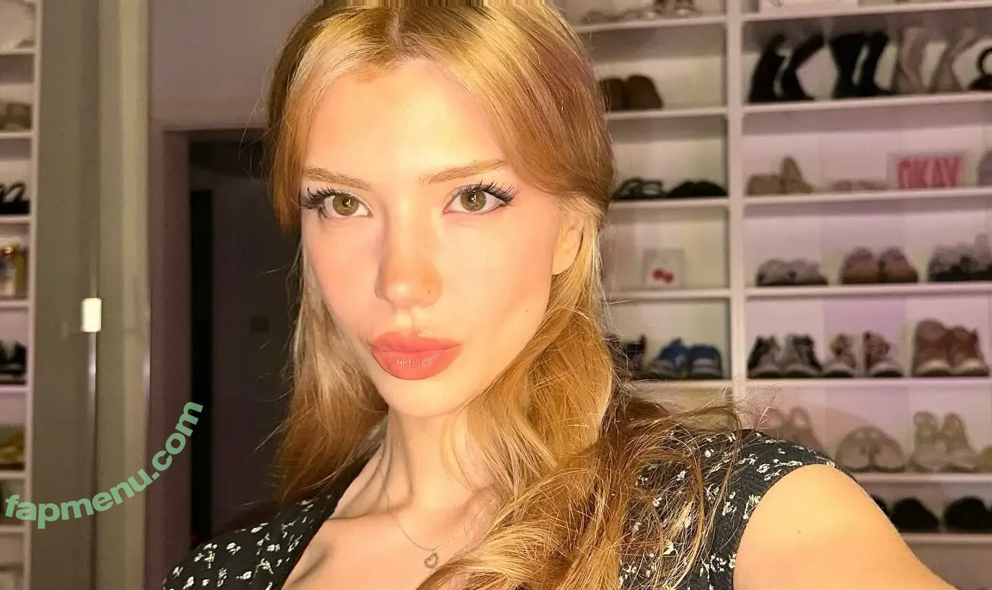 Snowmaiid nude photo #0140 (Kardelen Öztaş / Snowfuckerr)