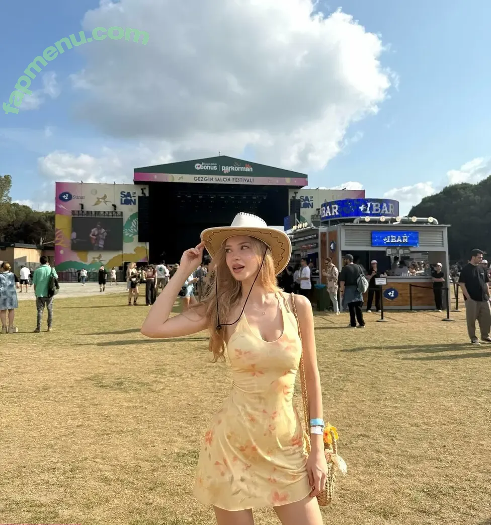 Snowmaiid nude photo #0150 (Kardelen Öztaş / Snowfuckerr)