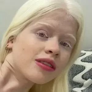 snowwhitebellaxo / snowwhite.bella nude photo #0033