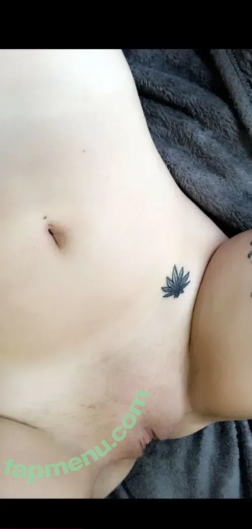 SnowWhiteXo nude photo #0005 (SnowWhiteXXXX / snowwhite.xo / snowwhite_xo)